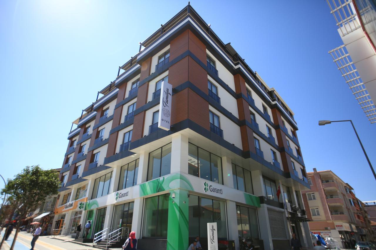 Familya Otel Erbaa Bagian luar foto