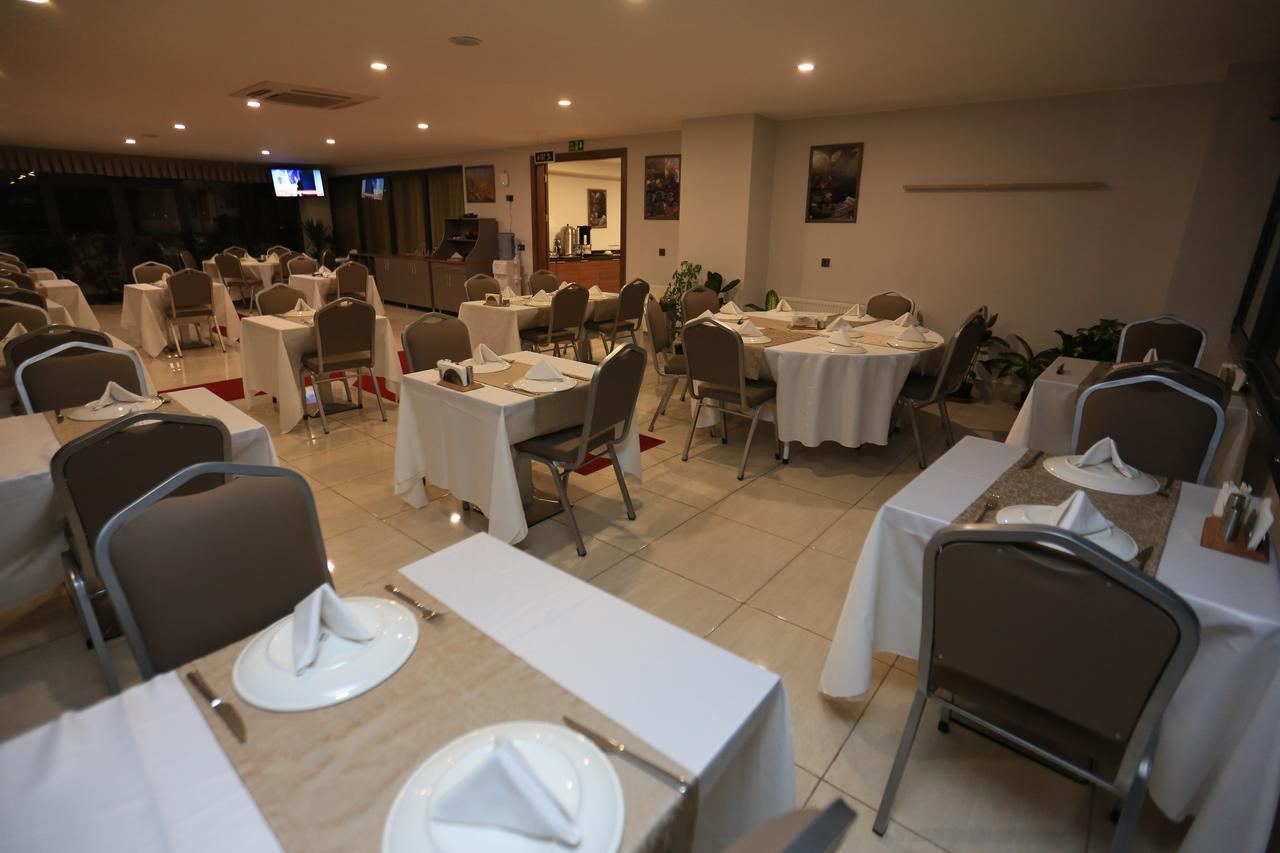 Familya Otel Erbaa Bagian luar foto
