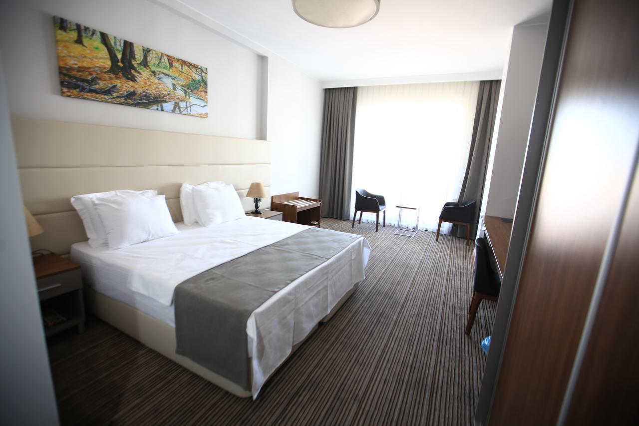Familya Otel Erbaa Bagian luar foto